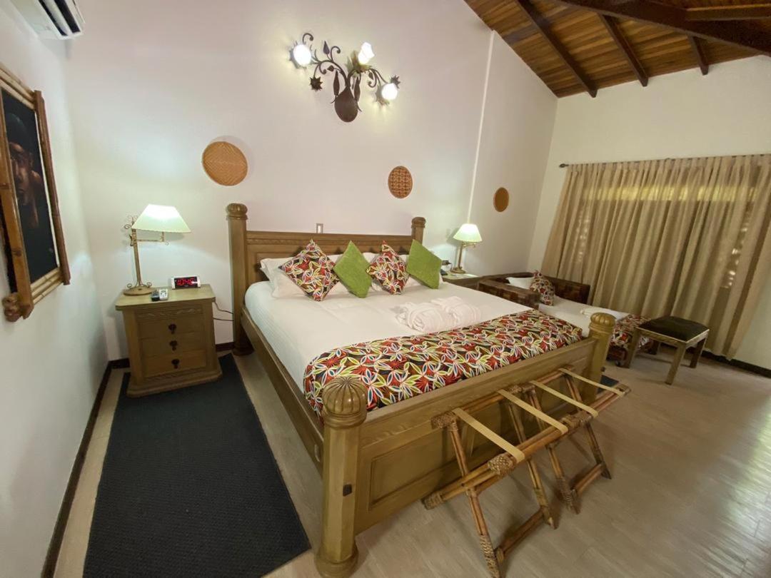 Ara Meru Lodge Canaima Kültér fotó