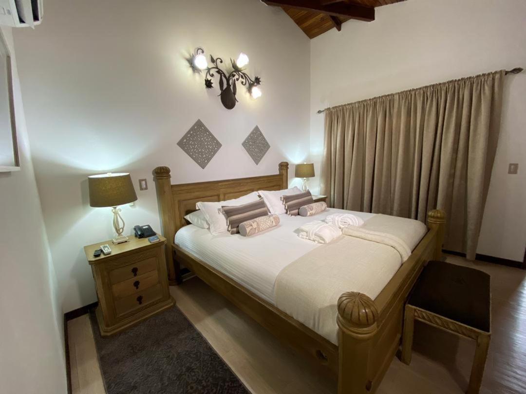 Ara Meru Lodge Canaima Kültér fotó